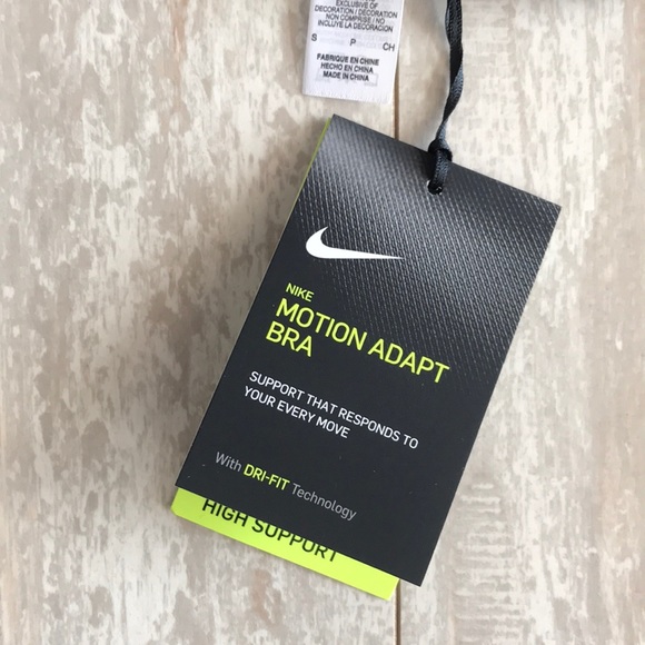 NWT Nike motion adapt burgundy bra - Picture 6 of 6